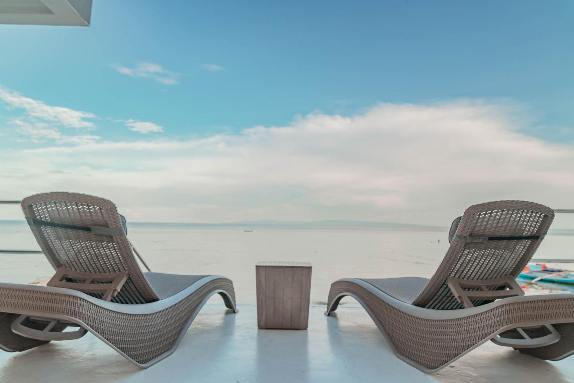 GT Seaside Inn Oslob Bagian luar foto