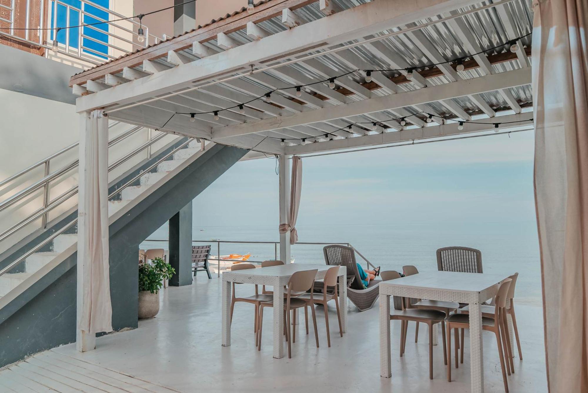 GT Seaside Inn Oslob Bagian luar foto
