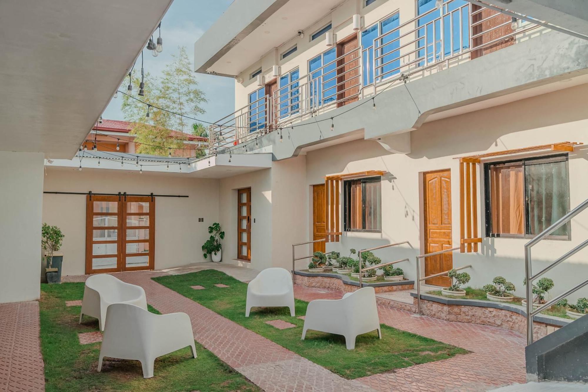 GT Seaside Inn Oslob Bagian luar foto