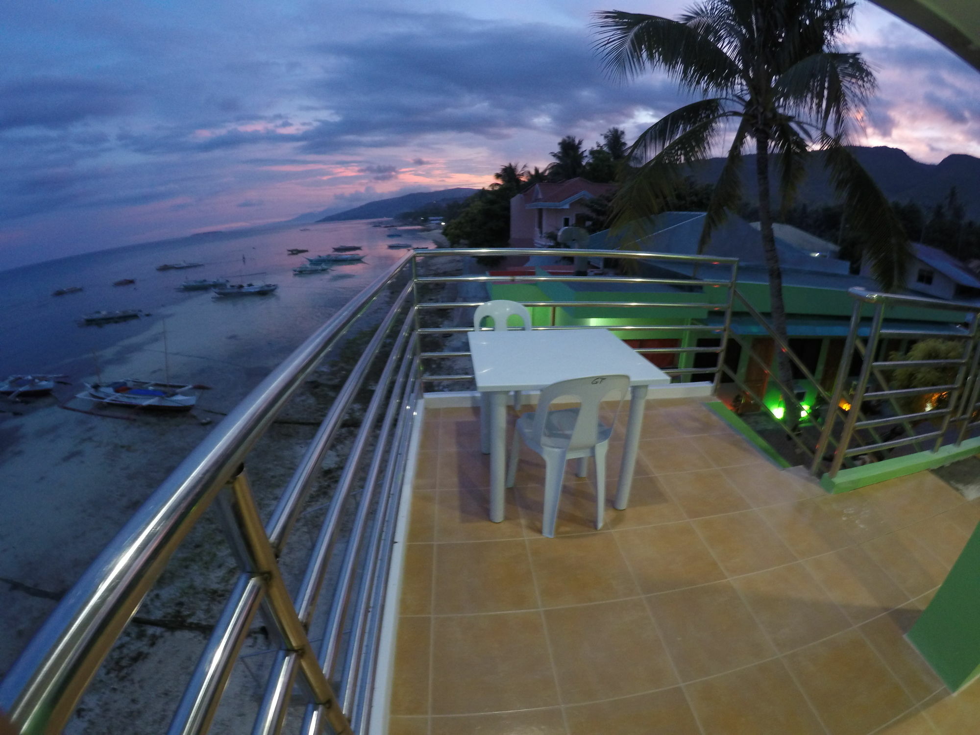 GT Seaside Inn Oslob Bagian luar foto
